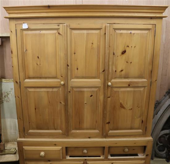 A modern pine wardrobe, W.5ft 4in. H.6ft 8in.